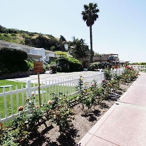 Malibu Country Inn Exterior photo