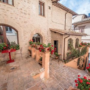 Hotel Sorella Luna Assisi Exterior photo