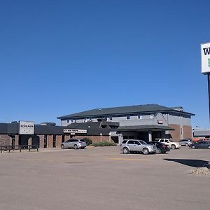 Wheatland Hotel Strathmore Exterior photo