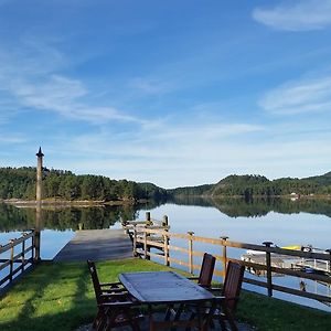 Nesheim Cabin-By-The-Sea Villa Oygarden Exterior photo