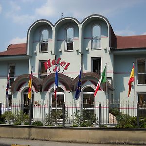 J Hotel Orbassano Exterior photo