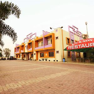 Hotel Somnath Sagar Exterior photo