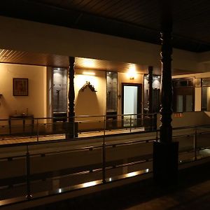 Hotel Mudra Midtown Suites & Rooms Kalasa Exterior photo