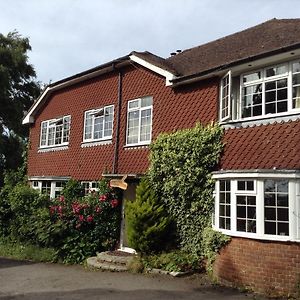 Tower Hill House Basingstoke Hotel Exterior photo