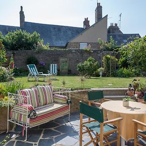 La Boudrie Bed & Breakfast Avranches Exterior photo