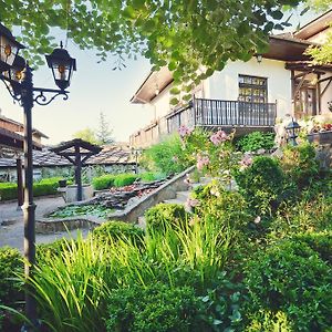 Family Hotel Fenerite Gabrovo Exterior photo