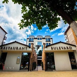 Hotel Bulevard Hunedoara Exterior photo