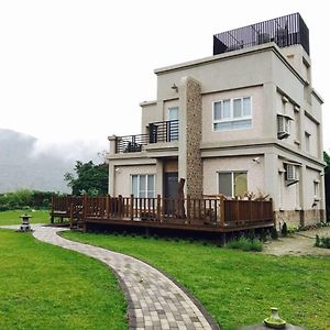 Wang Family B&B Shoufeng Exterior photo