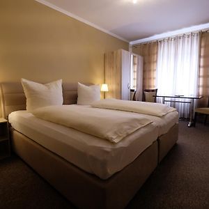 Hotel Gruener Kranz Rendsburg Room photo