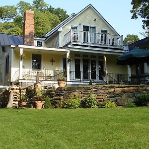 Green River Bridge House (Adults Only) Bed & Breakfast Brattleboro Exterior photo