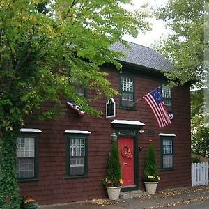 Melville House Newport Exterior photo