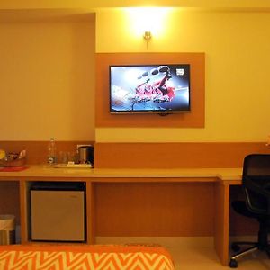 Oyo Rooms Cross Cut Road Gokhale Street Coimbatore Exterior photo