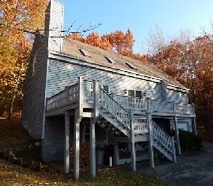 House On Pond Court Hotel Galena Exterior photo