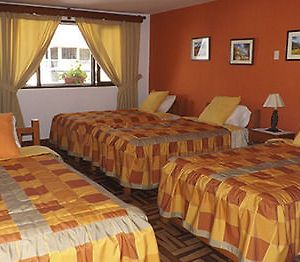 Alojamiento Soledad Bed & Breakfast Huaraz  Exterior photo