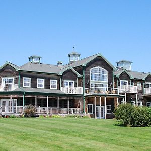 Ned'S Landing At Spry Point Hotel Little Pond Exterior photo