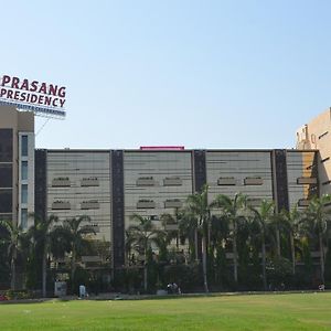 Prasang Presidency Hotel Ahmedabad Exterior photo