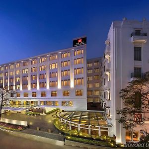 The Lalit Great Eastern Kolkata Hotel Exterior photo