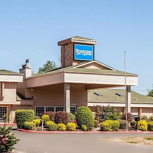 Bridgeway Inn And Suites Portland Airport Exterior photo