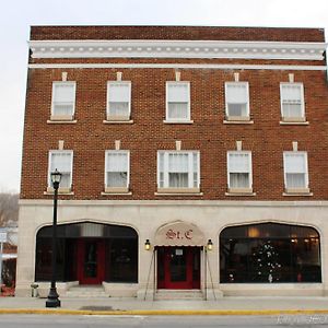 St Charles Hotel Downtown Hudson Exterior photo