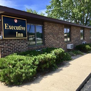 Executive Inn Cass City Exterior photo