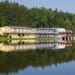 Hotel&Wellness Knizeci Rybnik Tabor Exterior photo