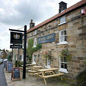 The Downe Arms Hotel Castleton  Exterior photo