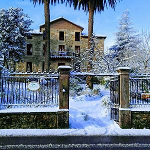 B&B El Jardin De Aes Puente Viesgo Exterior photo