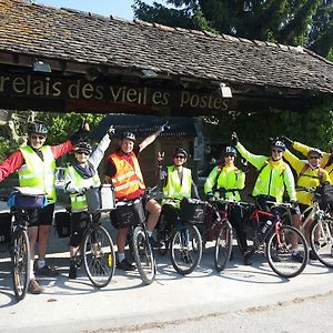 Le Relais Des Vieilles Postes Hotel Les Avenieres Exterior photo