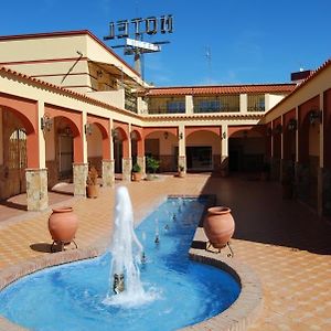 Hotel Trajano Zalamea de la Serena Exterior photo