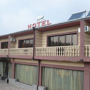 Mayisyan Kamurj Hotel Ijevan Exterior photo