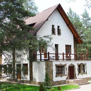 Pershyi Kordon Tourist Complex Hotel Medvedevka Exterior photo