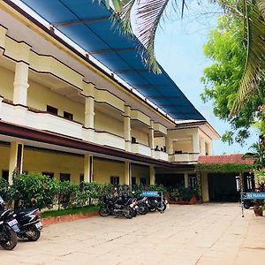 Shivalaya Hotel Pudukkottai Exterior photo