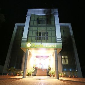 Oyo 4635 Sheetal Hotel Haldwani Exterior photo