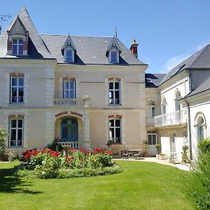 La Roseraie Bed & Breakfast Neuville-de-Poitou Exterior photo