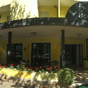 Hotel Laila Cesenatico Exterior photo