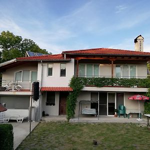 Guest House Bojana Troyan  Exterior photo