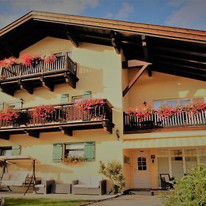 Alpenlandhaus Menardi Aparthotel Seefeld in Tirol Exterior photo