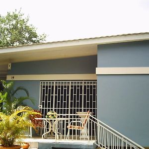 Shammah'S Bed & Breakfast Hotel Diego Martin Exterior photo