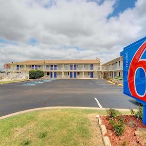 Motel 6 - Oklahoma City Airport Exterior photo