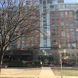 Lrv Avant At Reston Town Center Hotel Exterior photo