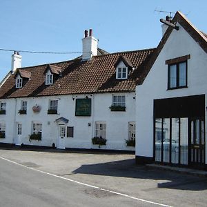 The Crown Hotel Mundford Exterior photo