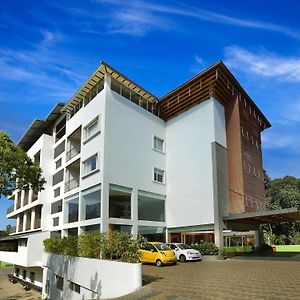 Spice Grove Hotel Thekkady Exterior photo