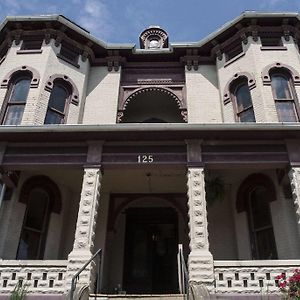 The Mitchell House Bed And Breakfast Circleville Exterior photo