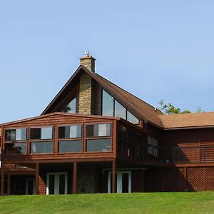 Smith Rock Chalets Scotsburn Exterior photo