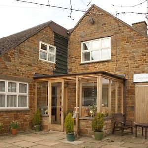 The Marquess Of Exeter Hotel Lyddington Exterior photo