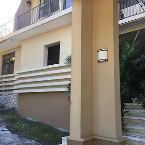 Palm Residence Petionville Exterior photo