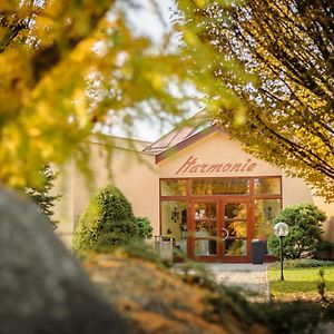 Hotel Harmonie Zastavka Exterior photo