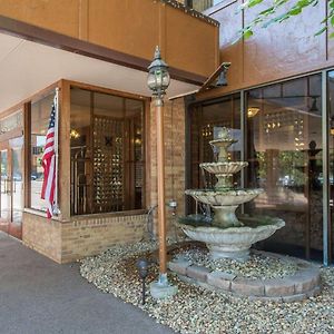 Rodeway Inn And Suites Boulder Broker Exterior photo