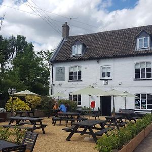 The Swan Inn Hilborough Exterior photo