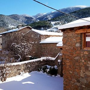 El Paller D'Urus Apartment Exterior photo